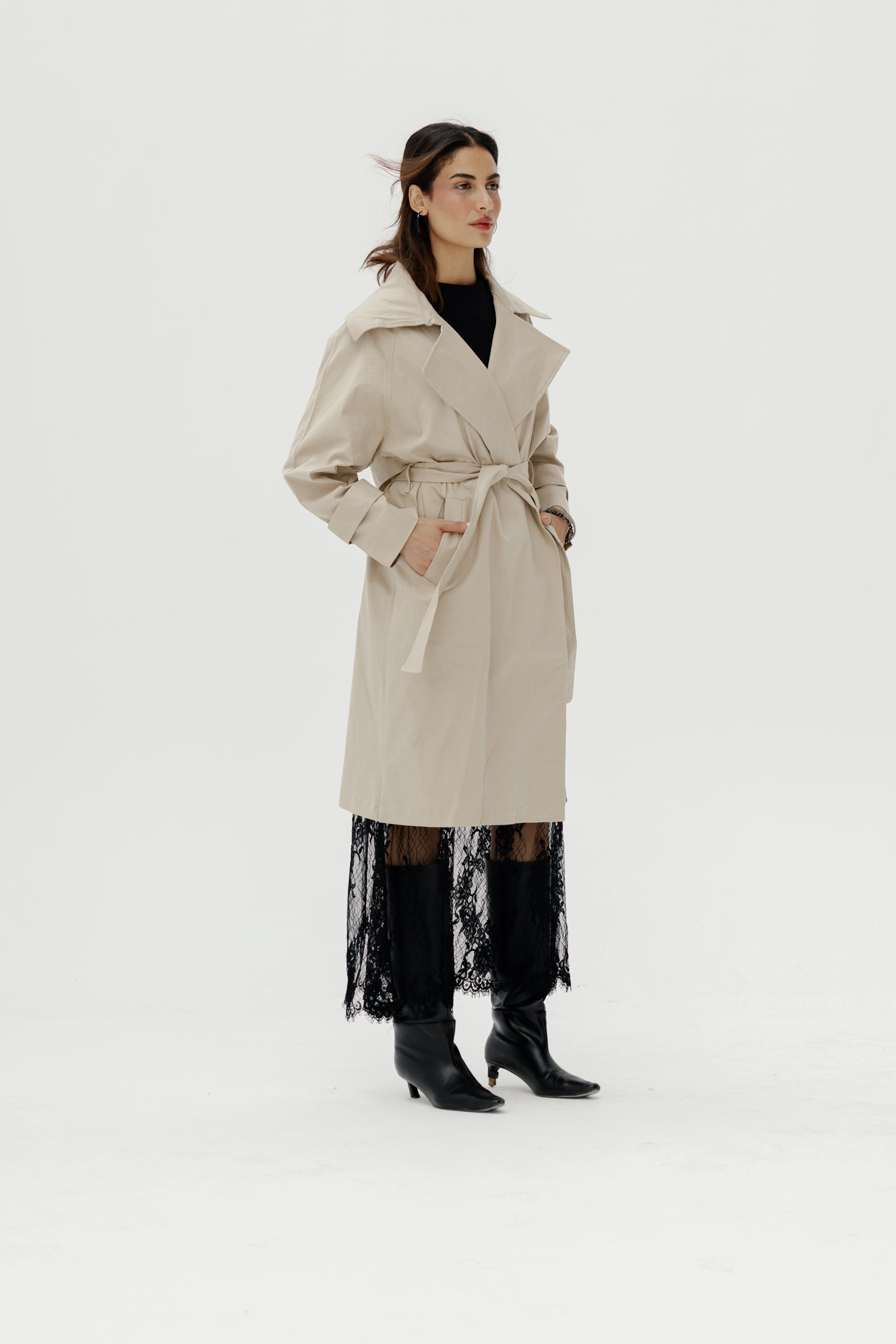 Classic Trench Coat in Beige