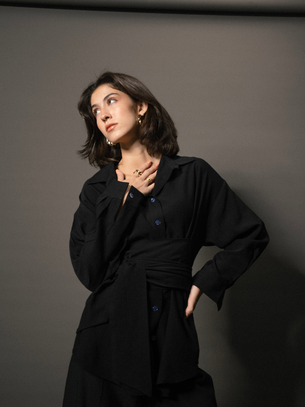 Ray Wrap Shirt in Black