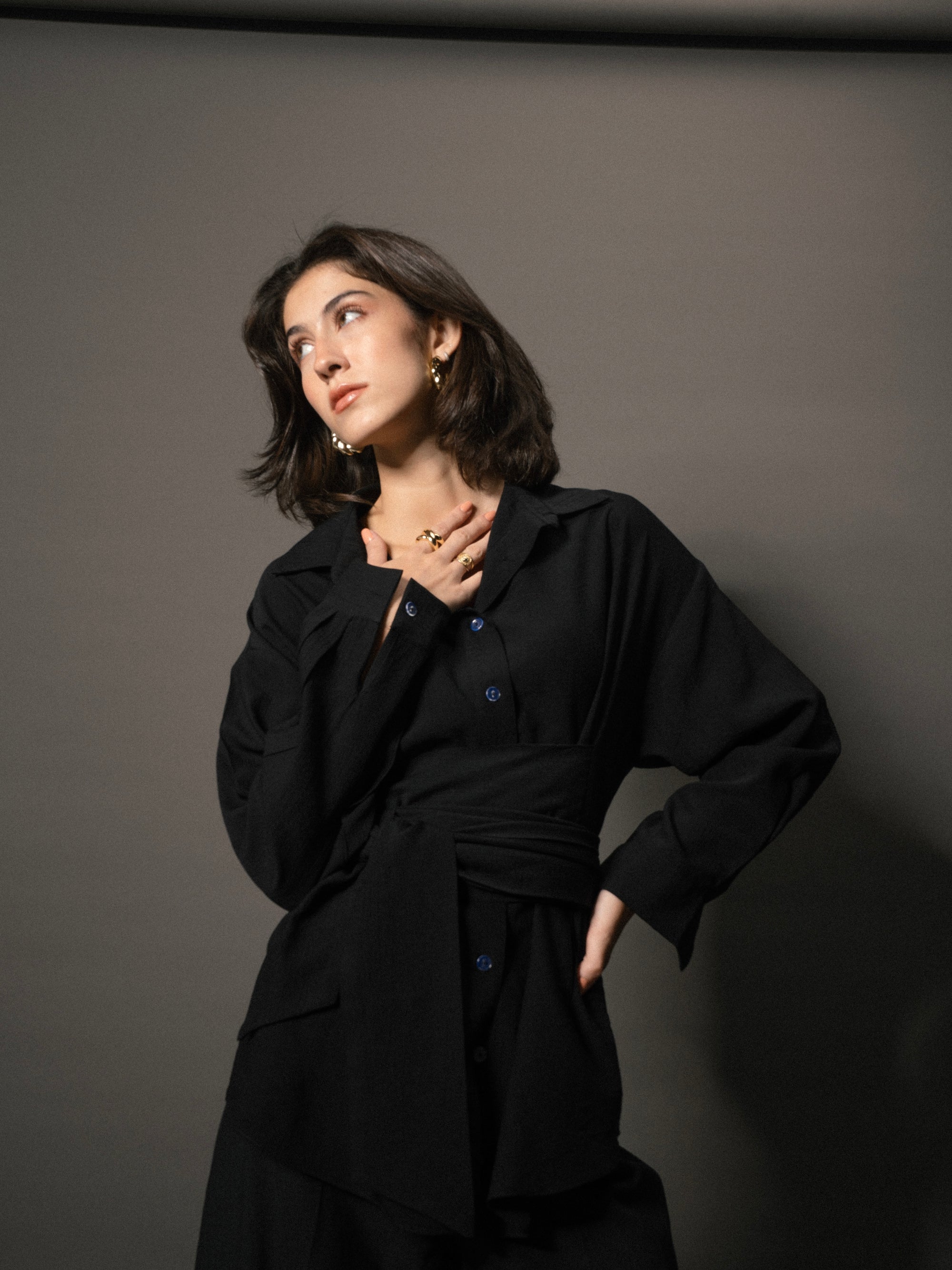 Ray Wrap Shirt in Black