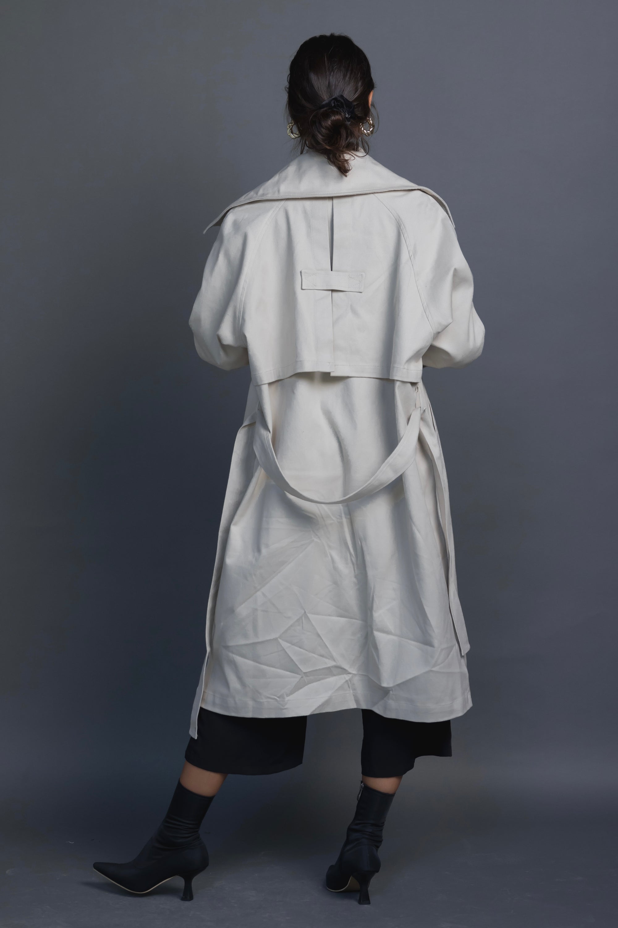 Classic Trench Coat in Beige