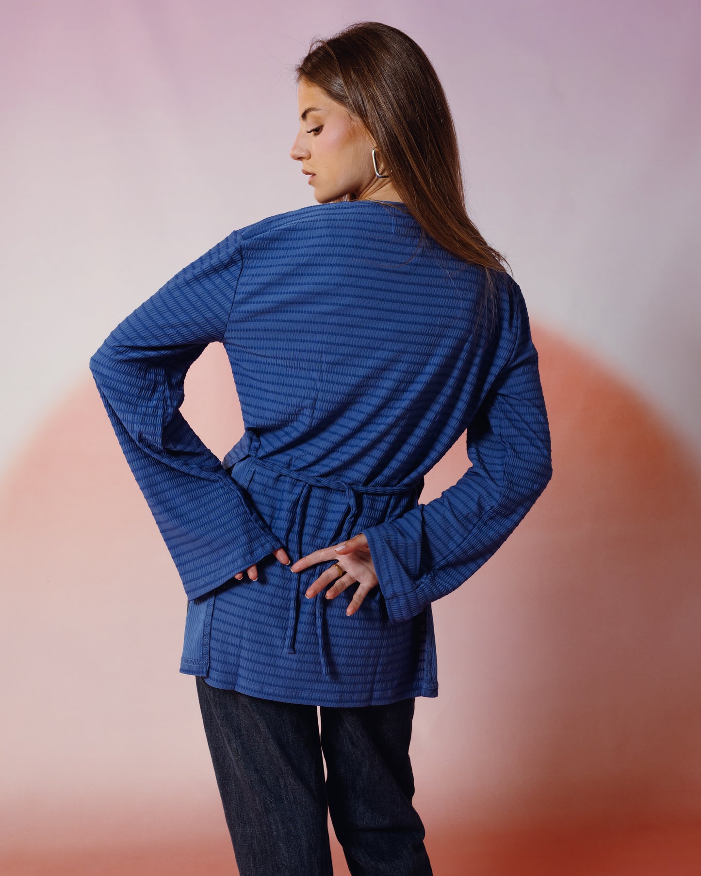 Static Top in Blue