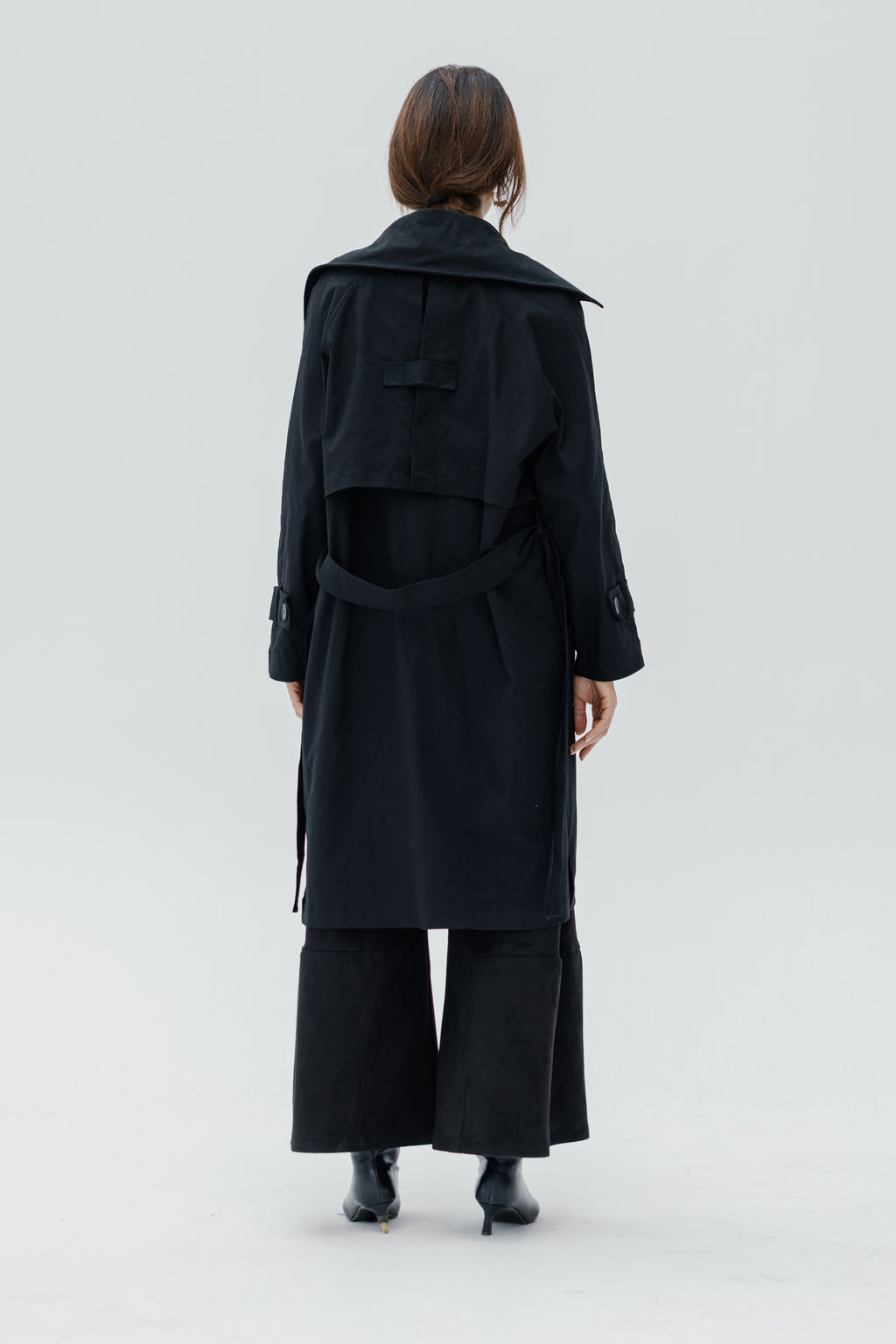 Classic Trench Coat in Black