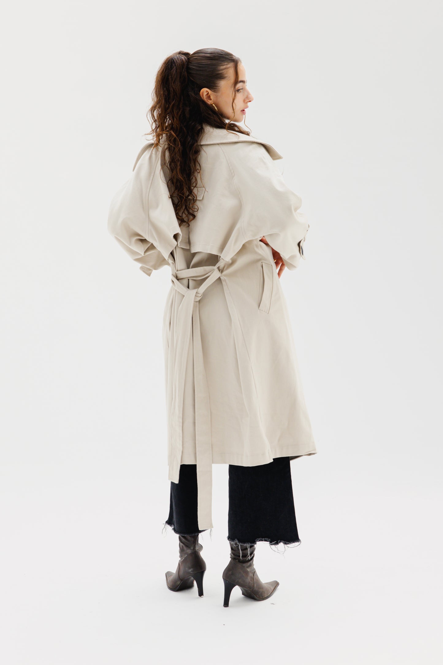 Classic Trench Coat in Beige