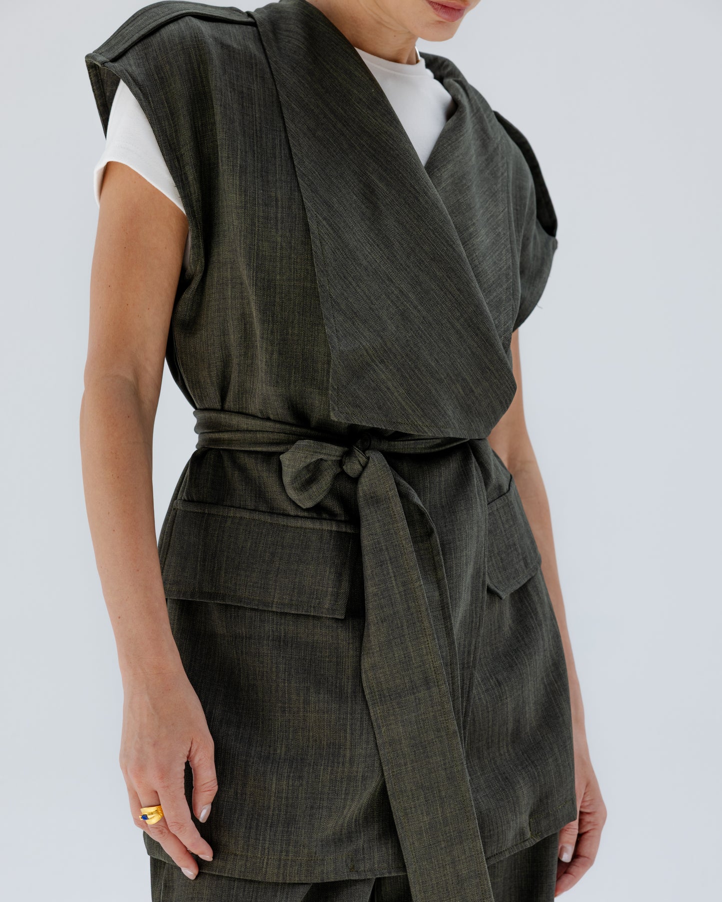 Valera Linen Set in Olive green
