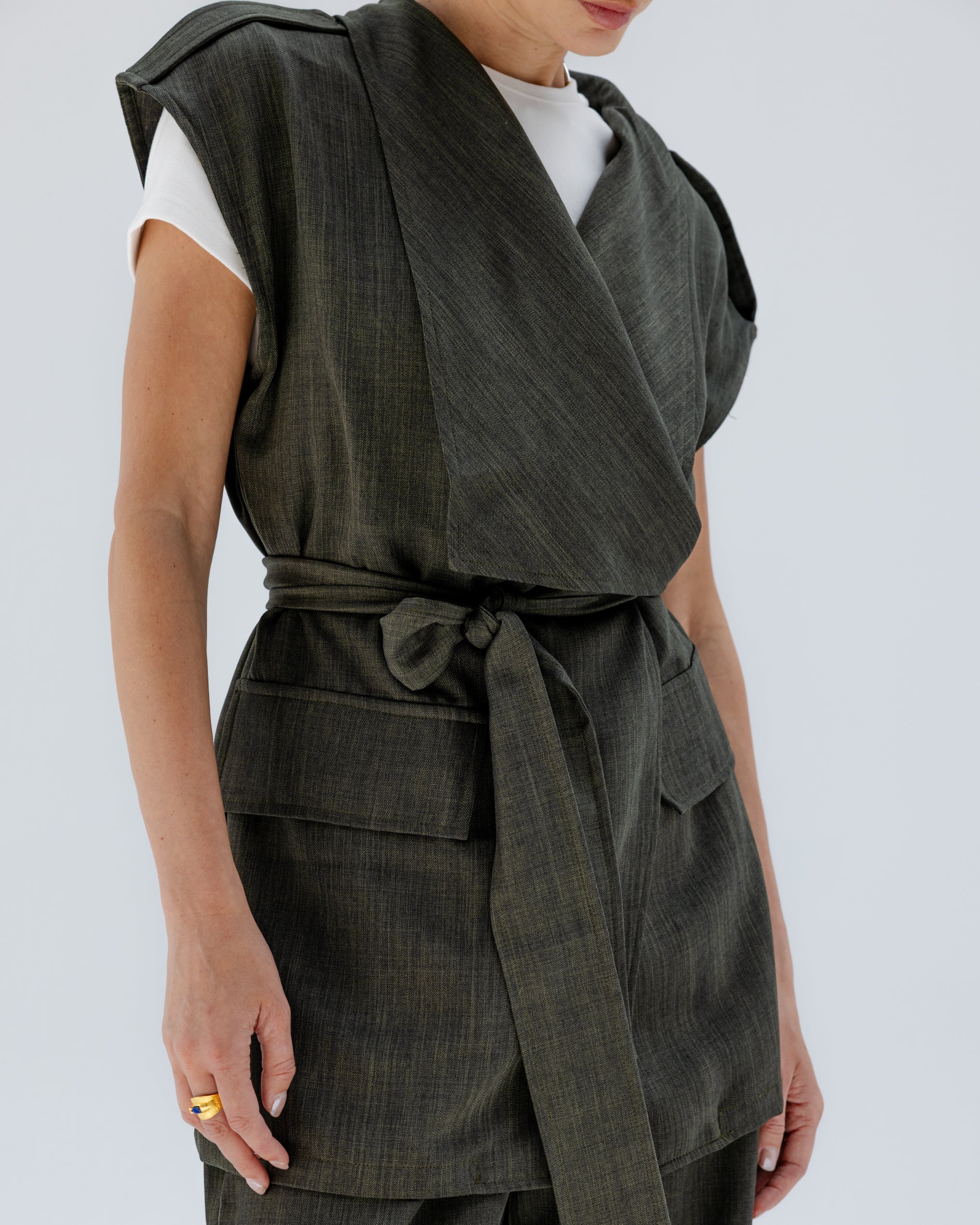 Valera Linen Set in Olive green