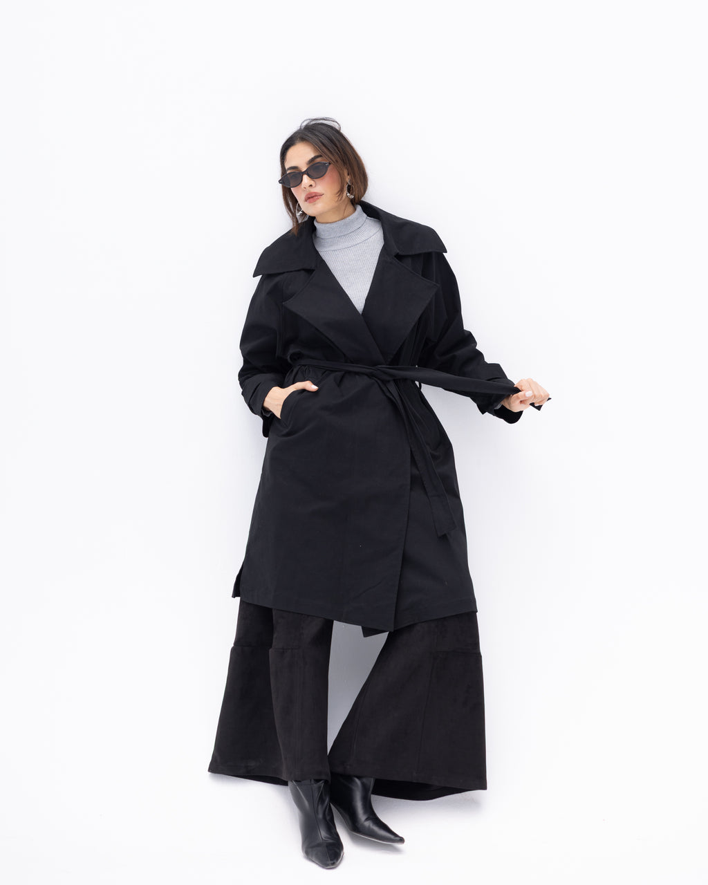 Classic Trench Coat in Black