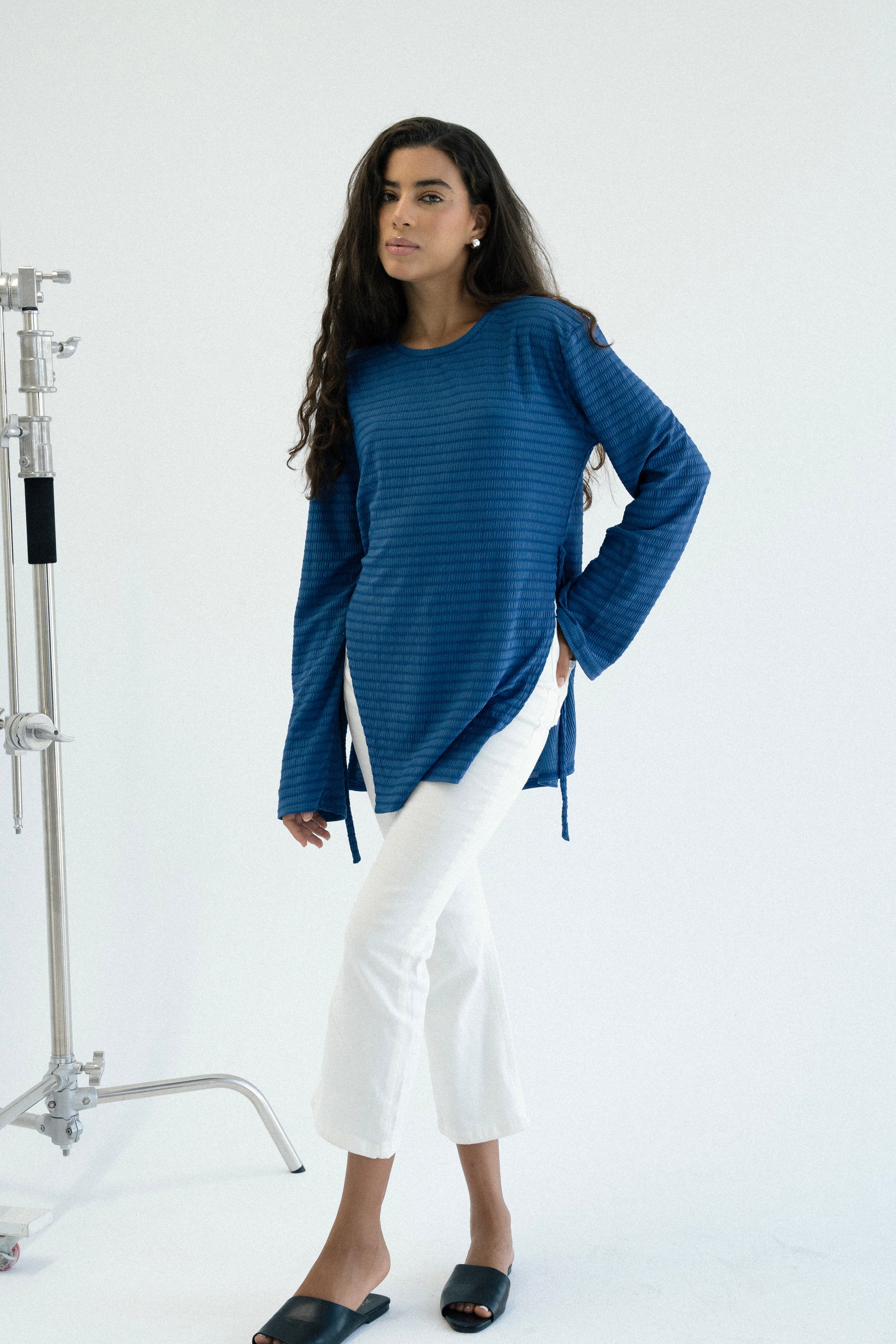 Static Top in Blue