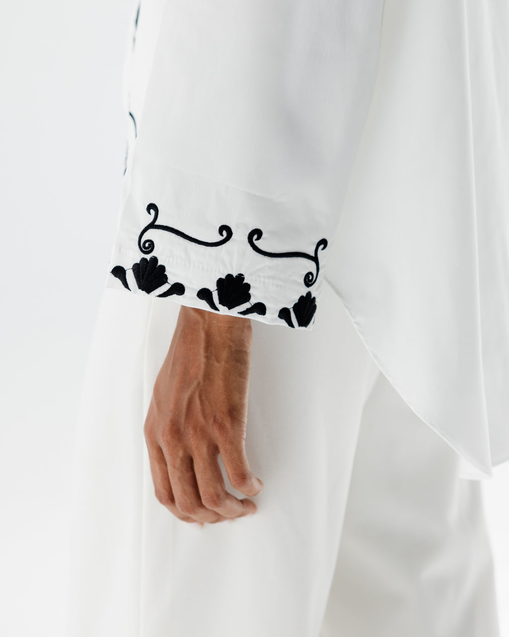 FLORA Embroidered Top