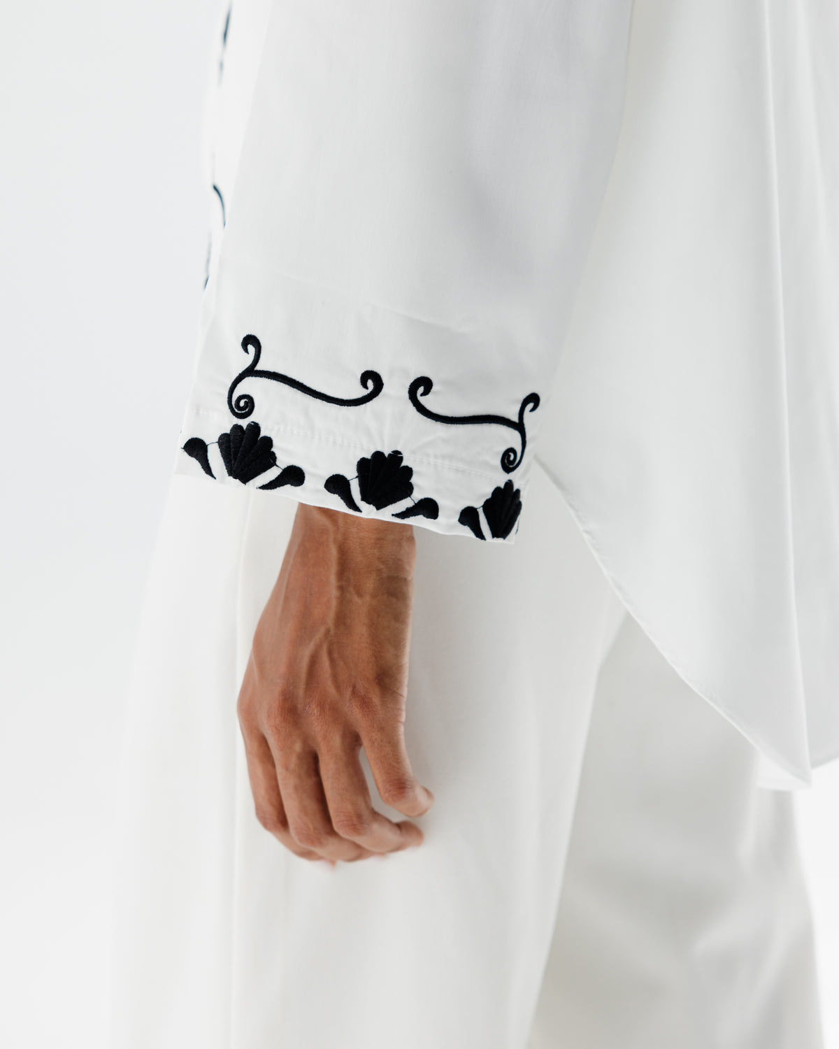 FLORA Embroidered Top