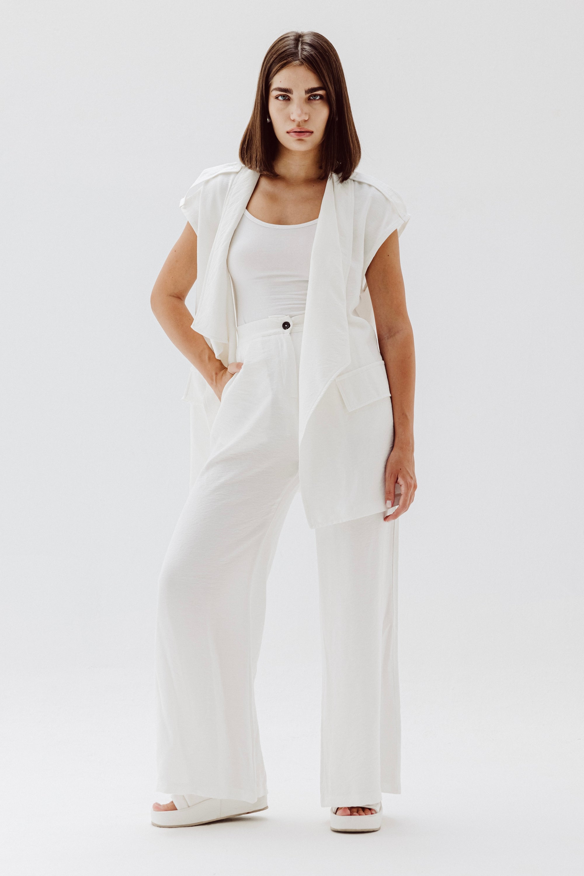Valera Linen Set in White