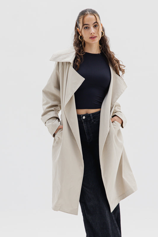 Classic Trench Coat in Beige