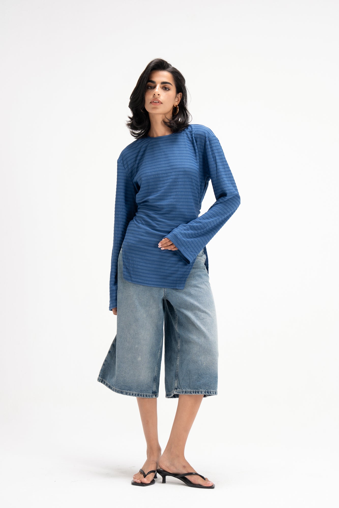 Static Top in Blue