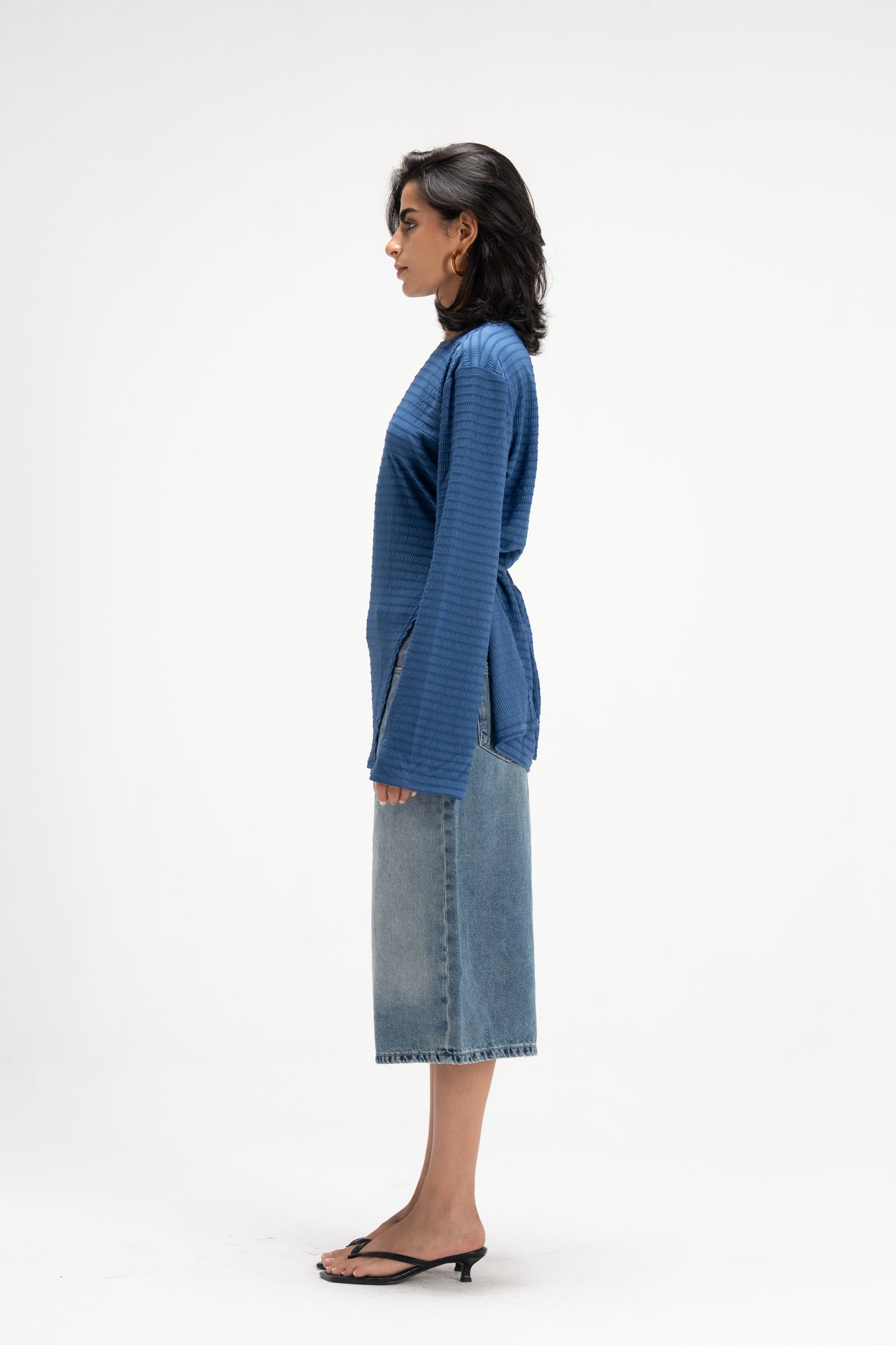 Static Top in Blue