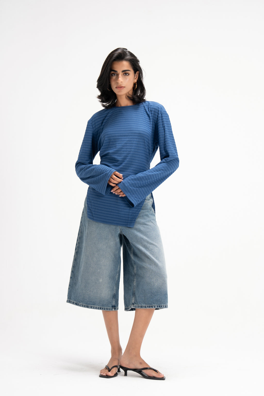 Static Top in Blue