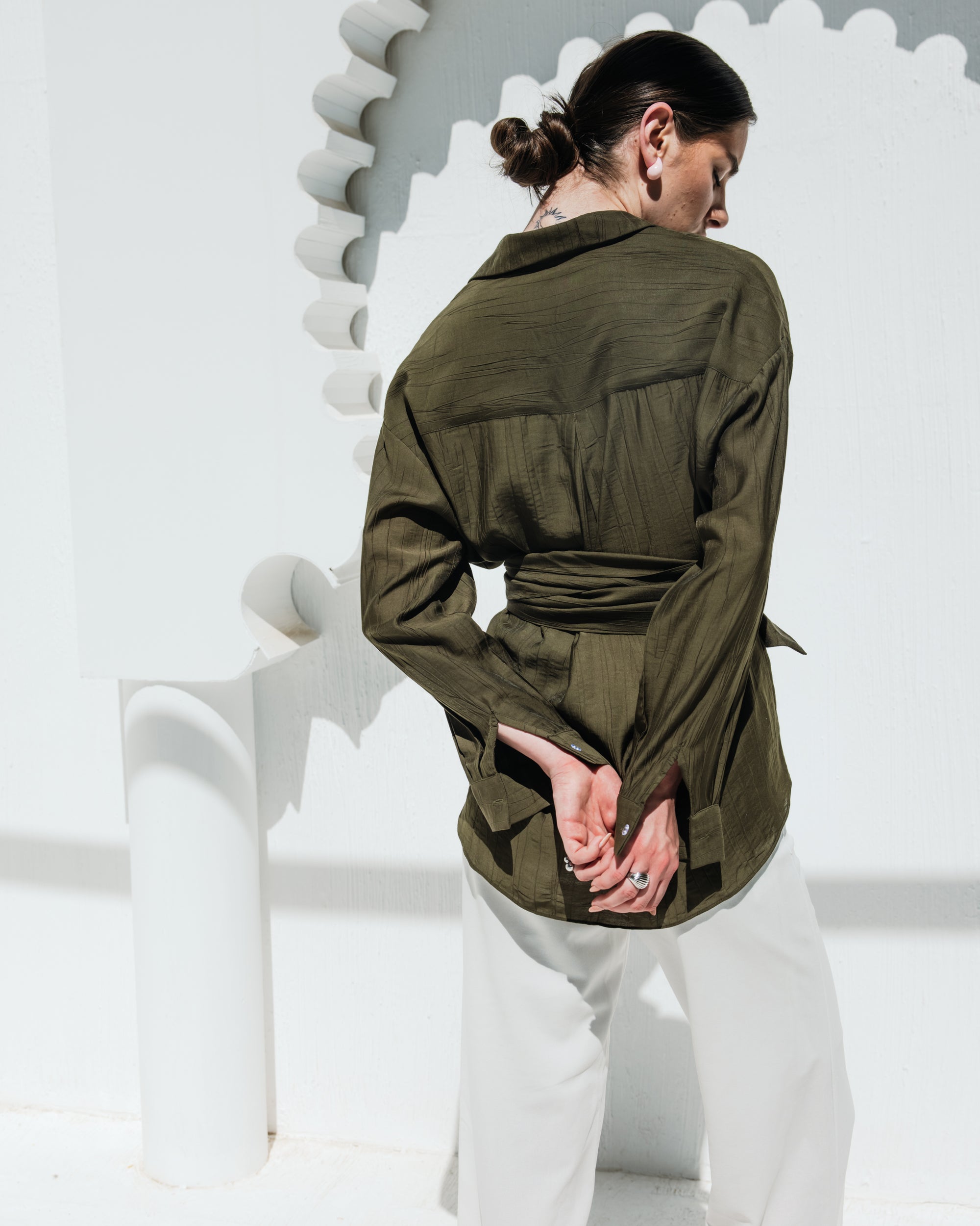 Ray Wrap Shirt in Olive Green