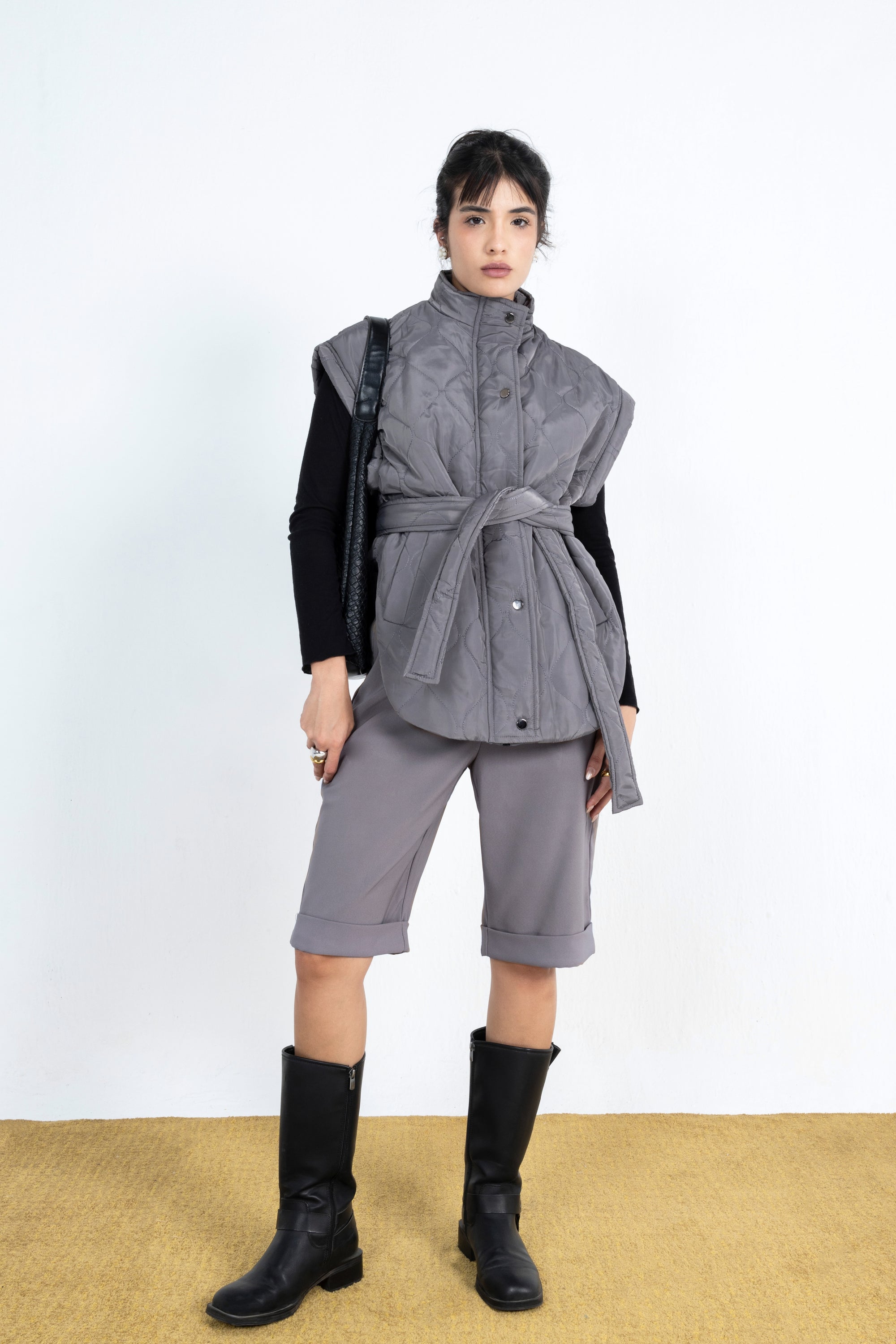 Stone Vest in Grey